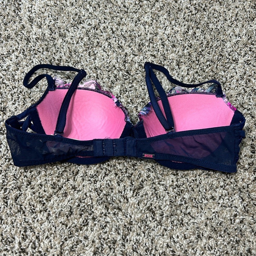 Pink Bra - Picture 2 of 3
